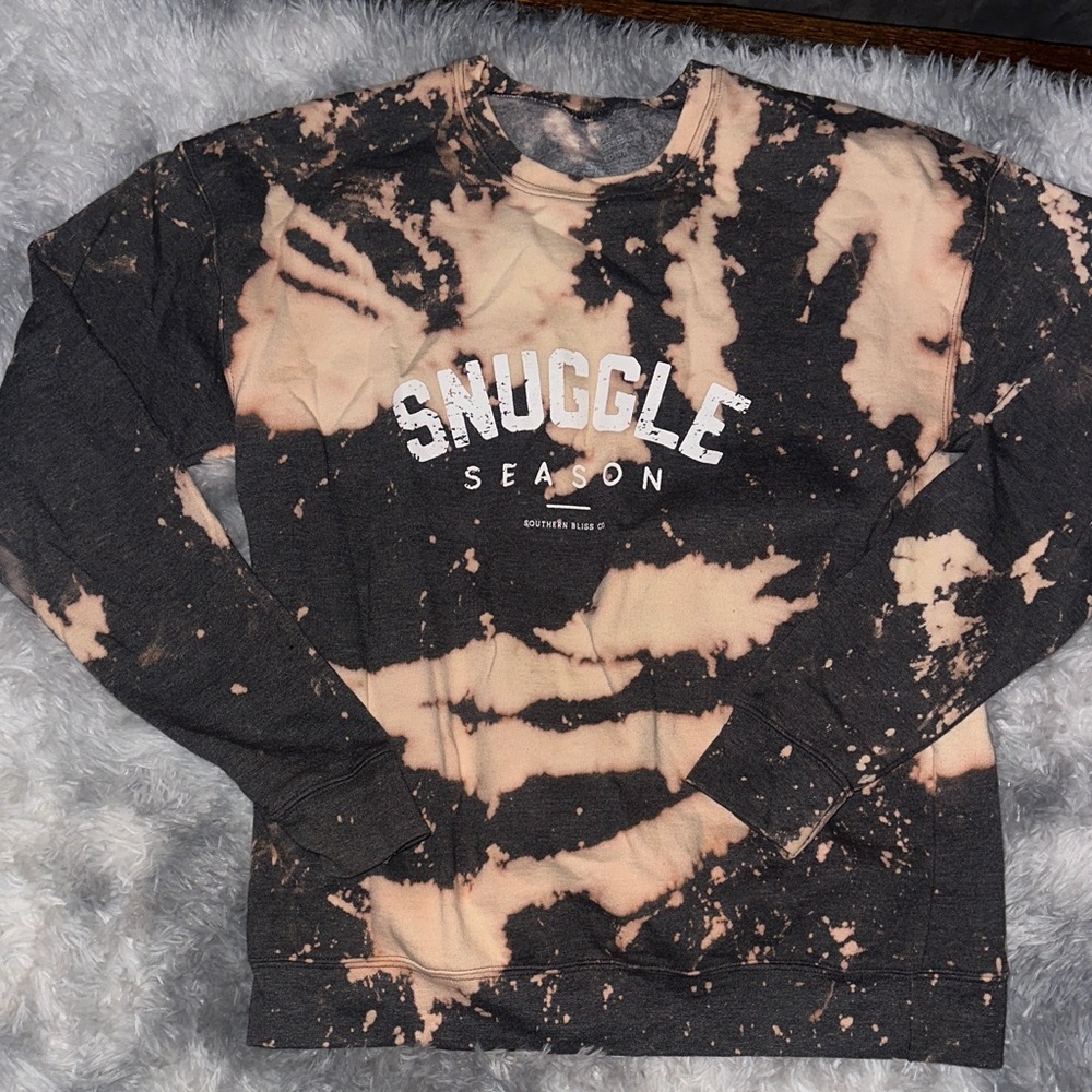 Southern Bliss Snuggle Season Splatter Bleach Sweatshirt - Medium